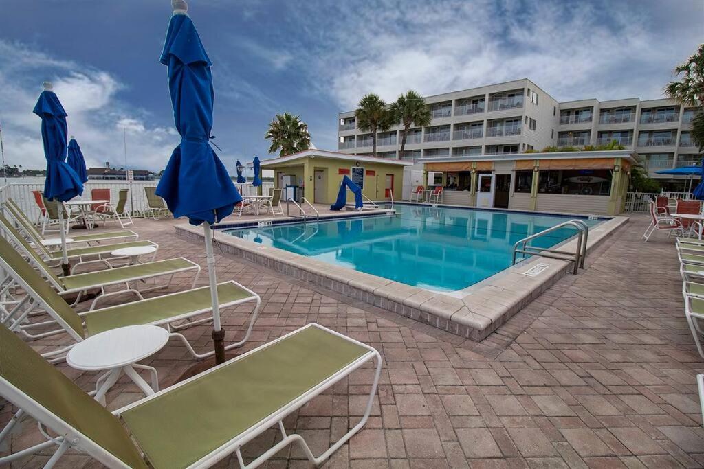 Villa On The Rocks Tampa Exterior foto